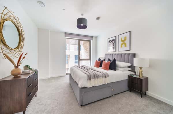 2 bedroom apartment at Anchor's Point - Image 4