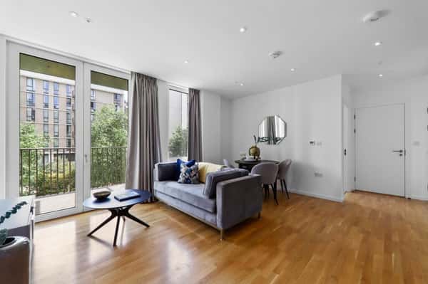 1 bedroom apartment at East Village - Image 2