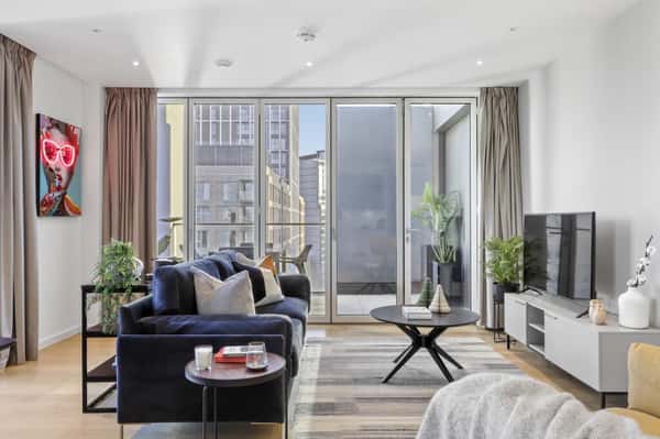 1 bedroom apartment at East Village - Image 9