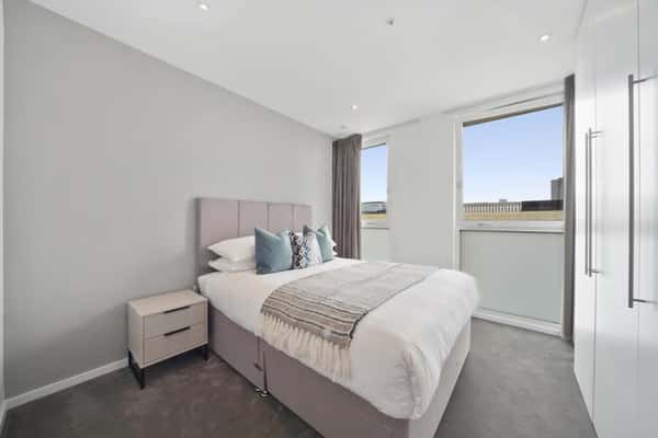 2 bedroom apartment at East Village - Image 21