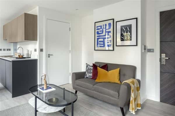 Studio apartment at Stratford Studios - Image 8