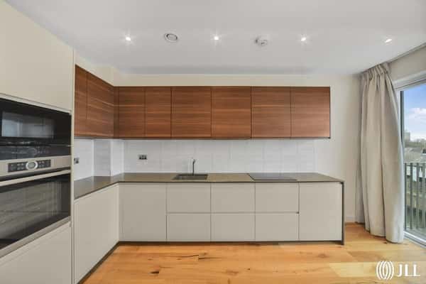 Studio apartment at Sugar House Island - Image 1