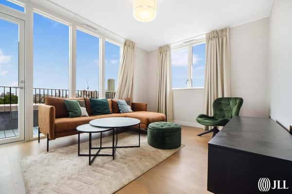 2 bedroom apartment at Sugar House Island - Image 13