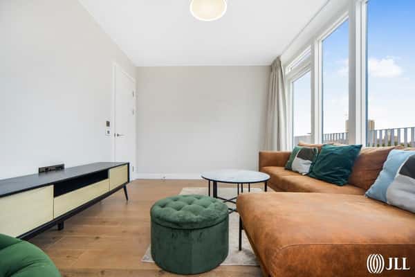 2 bedroom apartment at Sugar House Island - Image 22