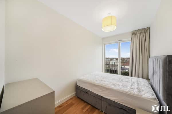 3 bedroom apartment at Sugar House Island - Image 15