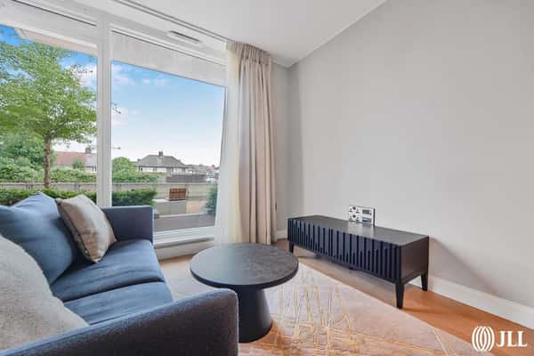 1 bedroom apartment at Sugar House Island - Image 19