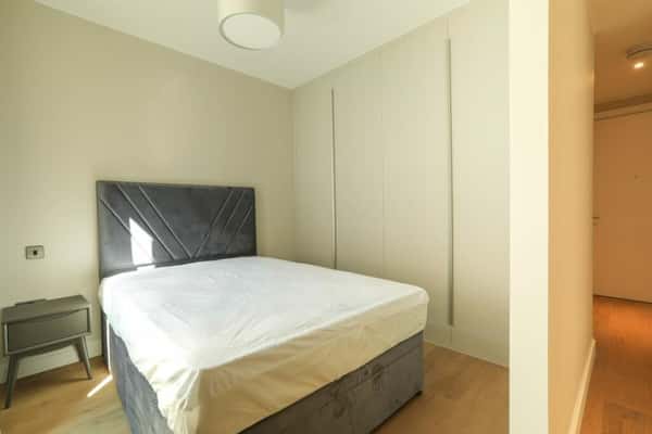 Studio apartment at Sugar House Island - Image 7