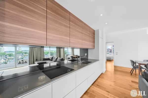 3 bedroom apartment at Sugar House Island - Image 20