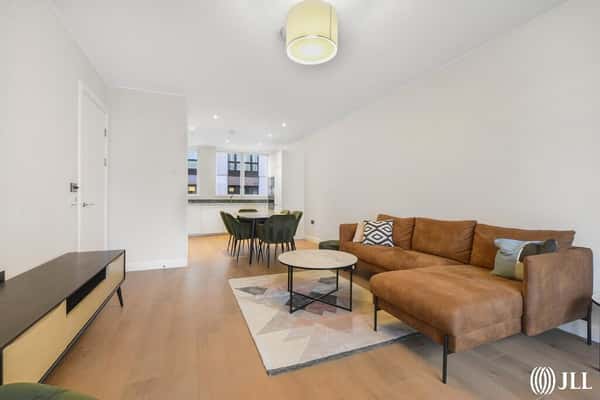 2 bedroom apartment at Sugar House Island - Image 16