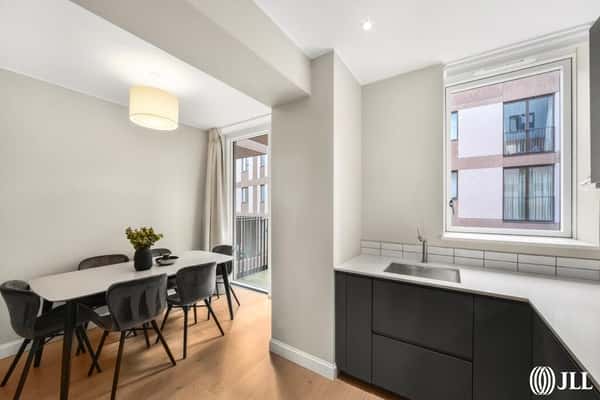 3 bedroom apartment at Sugar House Island - Image 22