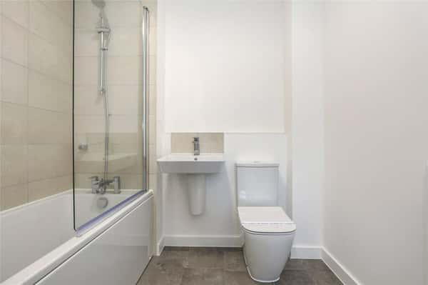 2 bedroom house at Norwood Quarter - Image 2