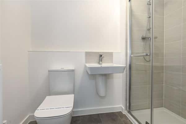 2 bedroom house at Norwood Quarter - Image 12