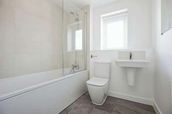 3 bedroom house at Norwood Quarter - Image 5