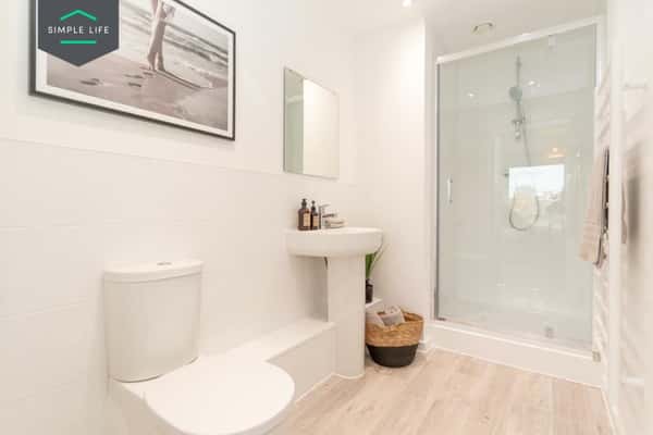 1 bedroom apartment at Empyrean - Image 4