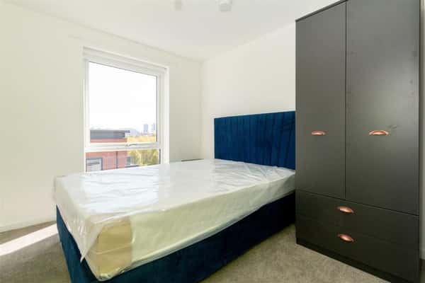 2 bedroom apartment at Empyrean - Image 5