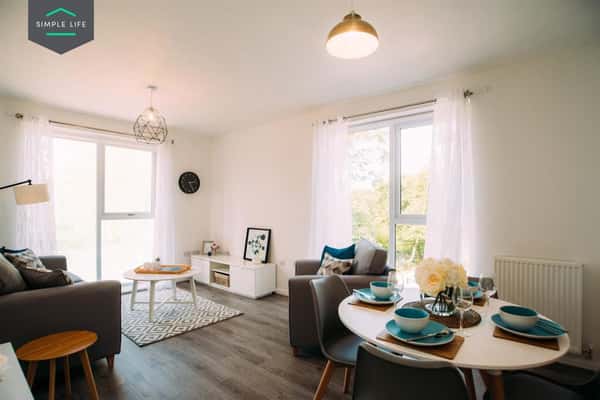 2 bedroom apartment at Park Grange House - Image 5