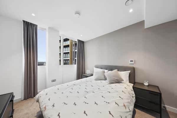 3 bedroom apartment at Elephant Central - Image 9