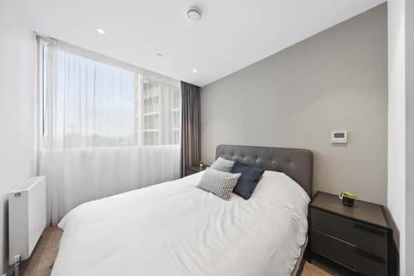 3 bedroom apartment at Elephant Central - Image 10