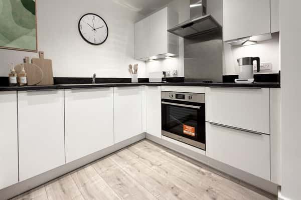 1 bedroom apartment at West Park Quarter - Image 9