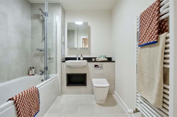 2 bedroom apartment at Springfield Parkside - Image 1