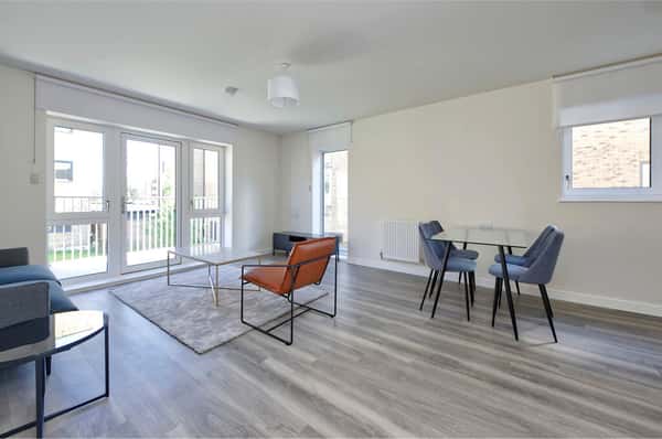 1 bedroom apartment at Springfield Parkside - Image 3