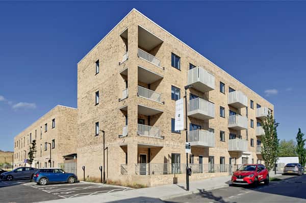 2 bedroom apartment at Springfield Parkside - Image 2