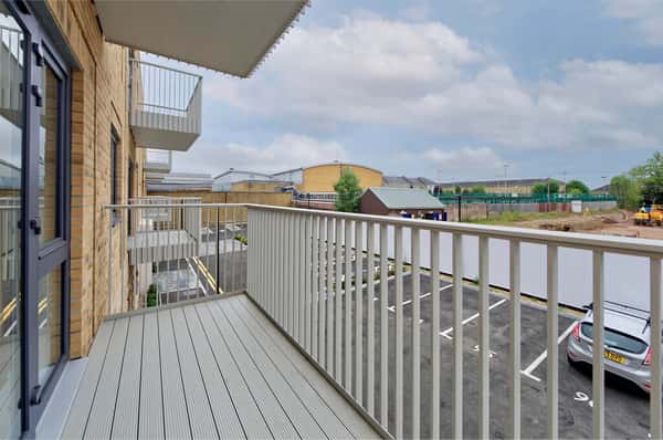 2 bedroom apartment at Springfield Parkside - Image 2