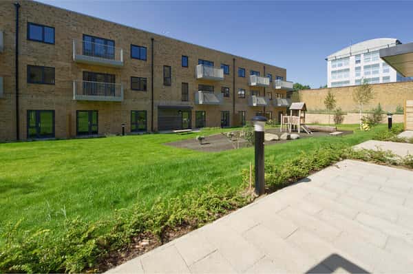 2 bedroom apartment at Springfield Parkside - Image 12