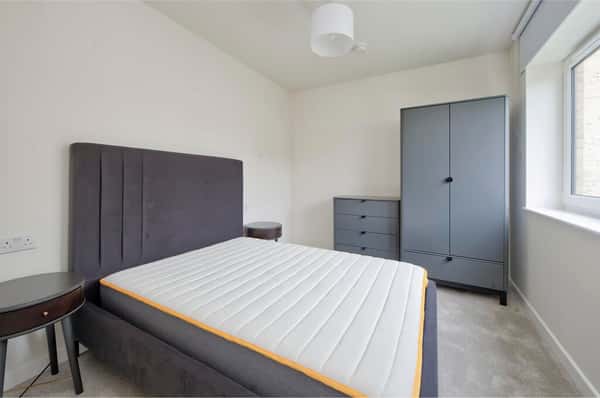 2 bedroom apartment at Springfield Parkside - Image 14