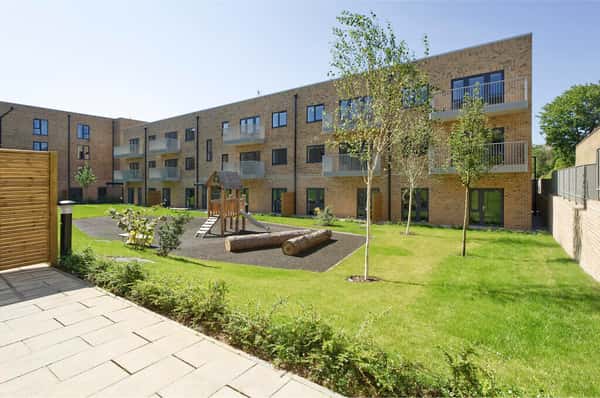 2 bedroom apartment at Springfield Parkside - Image 15