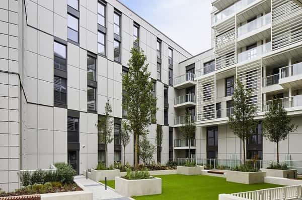 2 bedroom apartment at The Highline - Image 7