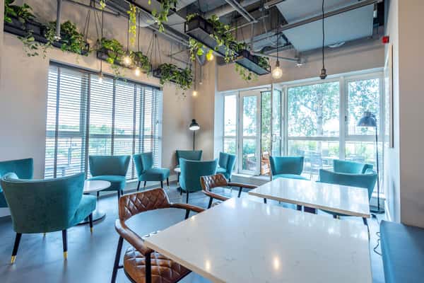 2 bedroom apartment at Circus Apartments - Image 19