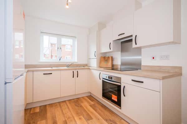 3 bedroom house at Stanton Cross - Image 1