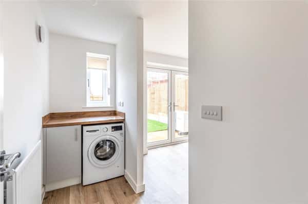 3 bedroom house at Stanton Cross - Image 3