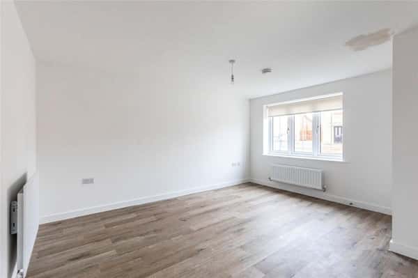 3 bedroom house at Stanton Cross - Image 15