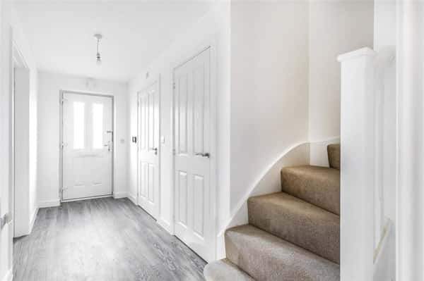 3 bedroom house at Stanton Cross - Image 10