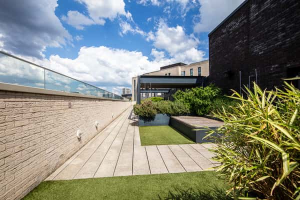 1 bedroom apartment at Alameda - Image 8