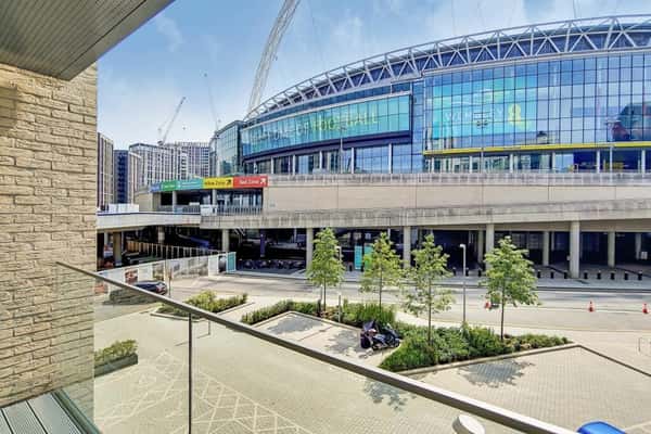 3 bedroom apartment at Alameda - Image 25