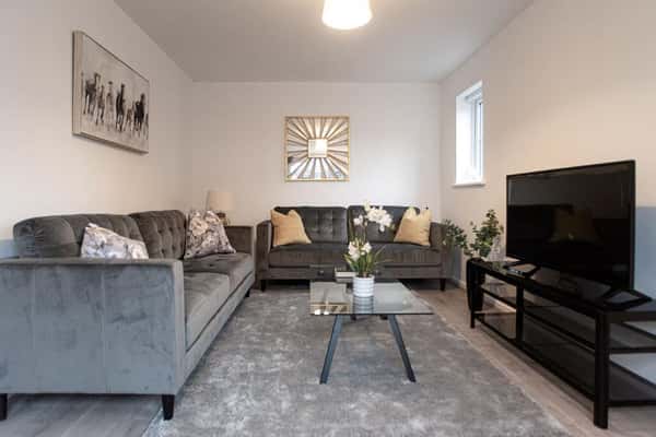 3 bedroom house at Lakedale at Whiteley Meadows - Image 1