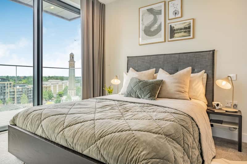 Apo Kew Bridge - Image 7