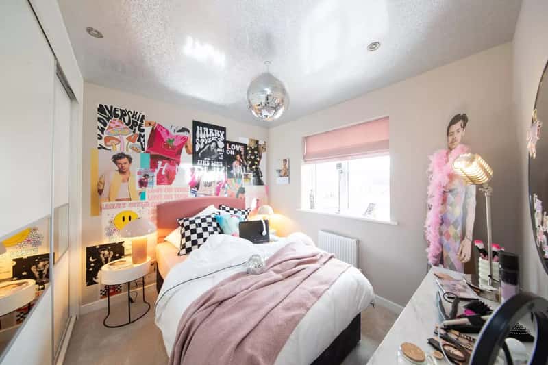 The Acorns - Image 12