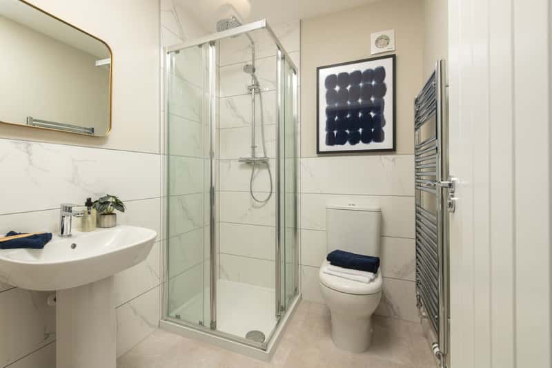 The Avenue - Image 10