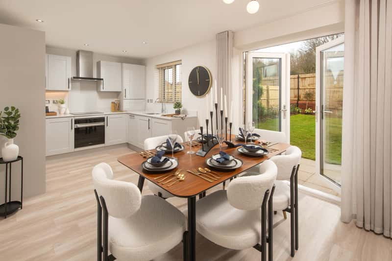 The Avenue - Image 3