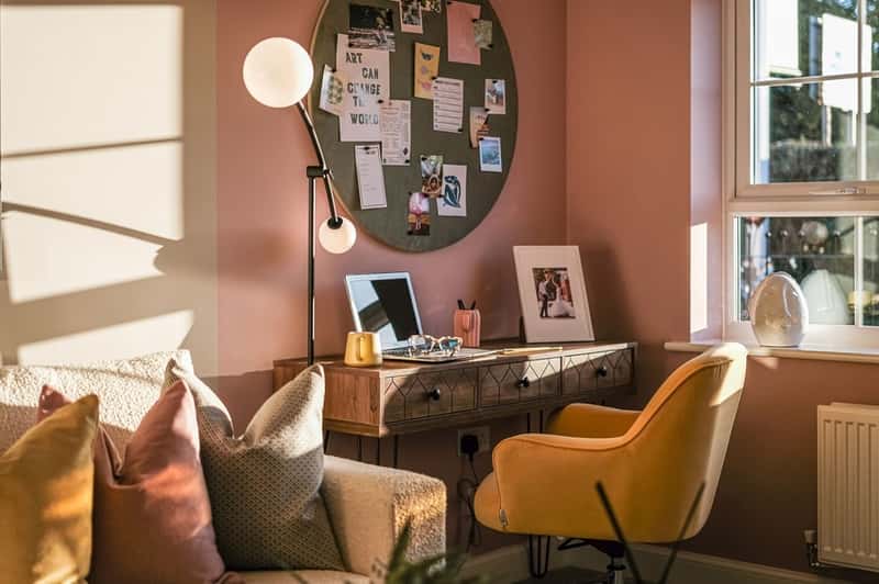 Scarlet View - Image 7