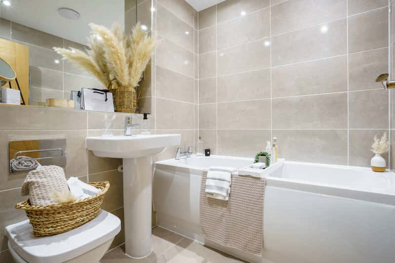 Cecilly Mills - Image 15