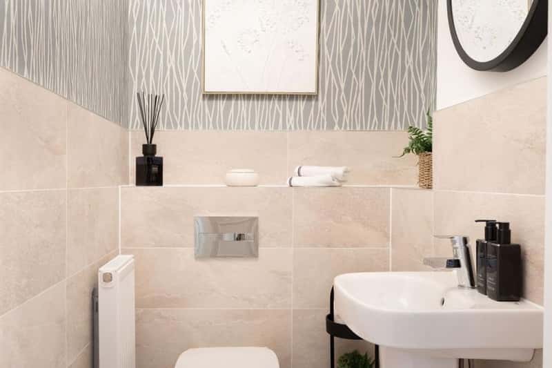 Elizabeth Square - Image 13