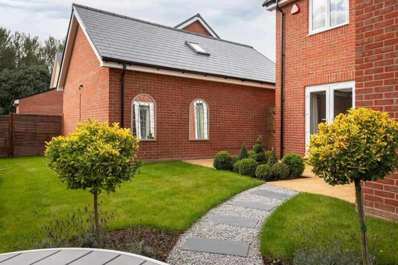 Eve Meadows - Image 19