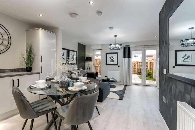 Ferry Village - Image 4