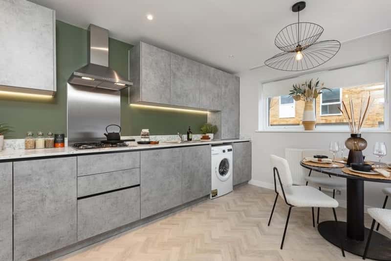 Harbour Village - Image 9