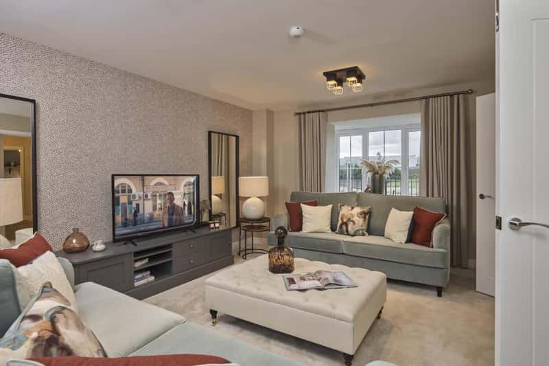 Poppy View - Image 4